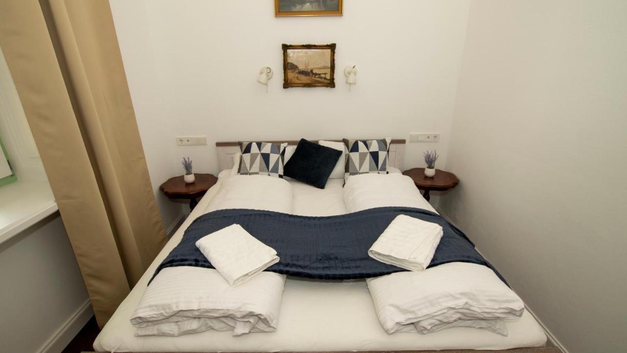 Bed and Breakfast Kira Panzio Lengyeltoti Екстер'єр фото